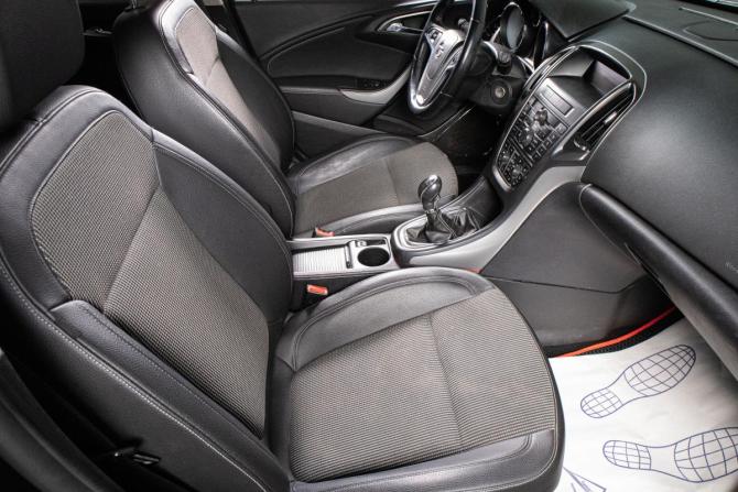 Opel Astra J с пробегом 2011 года, цена 829 000 рублей, 79000 км, хэтчбек, Автокод Объявления