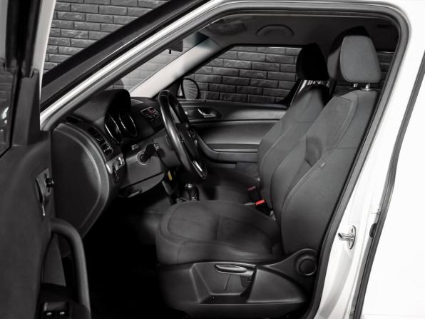Skoda Yeti I Рестайлинг с пробегом 2014 года, цена 1 200 000 рублей, 181297 км, внедорожник, Автокод Объявления