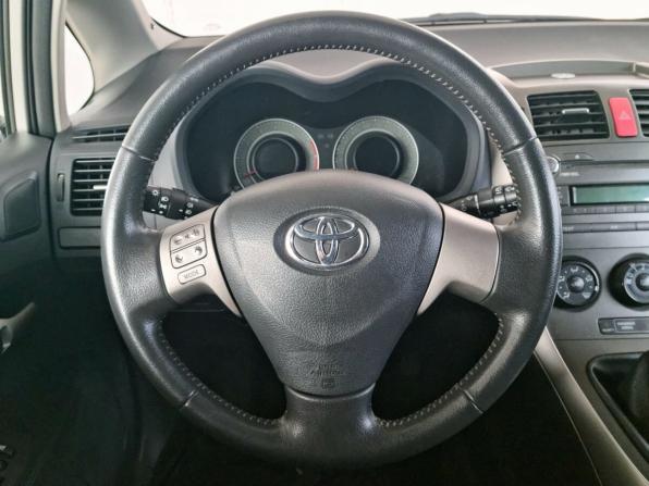Toyota Auris I с пробегом 2009 года, цена 699 000 рублей, 181436 км, хэтчбек, Автокод Объявления