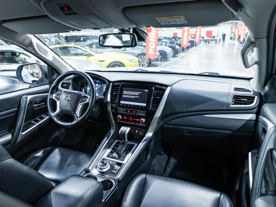 Mitsubishi Pajero Sport III Рестайлинг Санкт-Петербург  - изображение 10