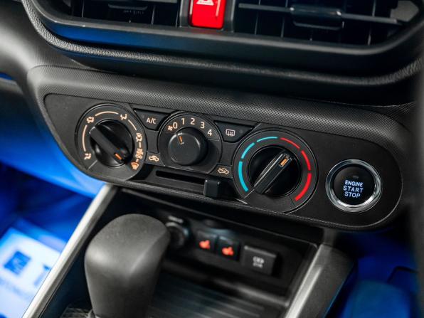 Toyota Raize I с пробегом 2020 года, цена 1 650 000 рублей, 90035 км, внедорожник, Автокод Объявления