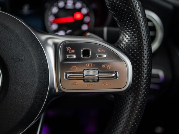 Mercedes-Benz C-Класс IV (W205) Рестайлинг с пробегом 2019 года, цена 2 980 000 рублей, 39000 км, седан, Автокод Объявления