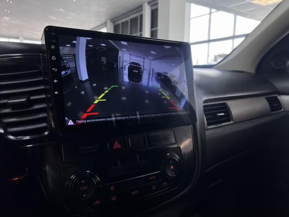 Mitsubishi Outlander III Рестайлинг 2 с пробегом 2015 года, цена 1 695 000 рублей, 180327 км, внедорожник, Автокод Объявления