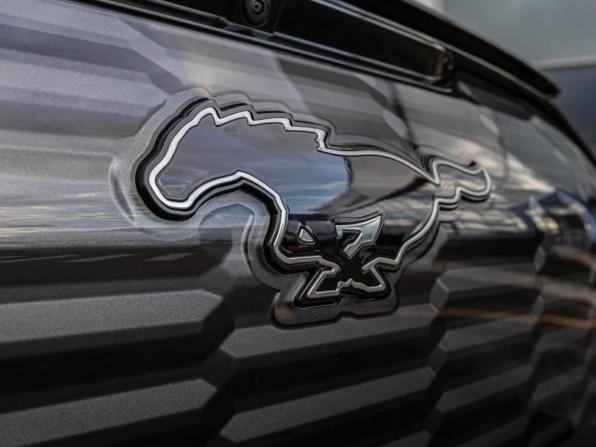 Ford Mustang Mach-E I с пробегом 2022 года, цена 4 930 000 рублей, 1356 км, внедорожник, Автокод Объявления