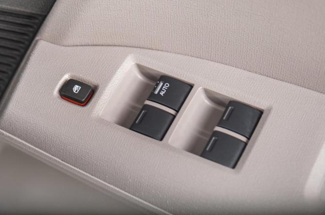 Honda Freed I Рестайлинг с пробегом 2012 года, цена 1 099 000 рублей, 143905 км, компактвэн, Автокод Объявления