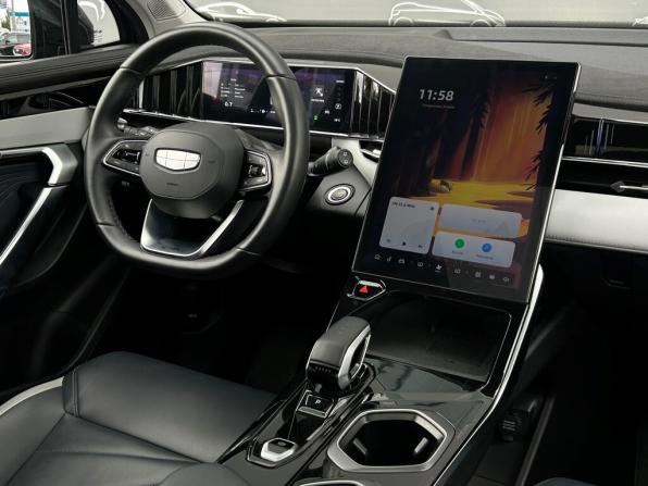 Geely Atlas II с пробегом 2024 года, цена 2 598 400 рублей, 46885 км, внедорожник, Автокод Объявления