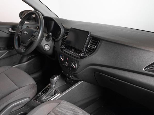 Hyundai Solaris II Рестайлинг с пробегом 2021 года, цена 1 612 300 рублей, 97152 км, седан, Автокод Объявления