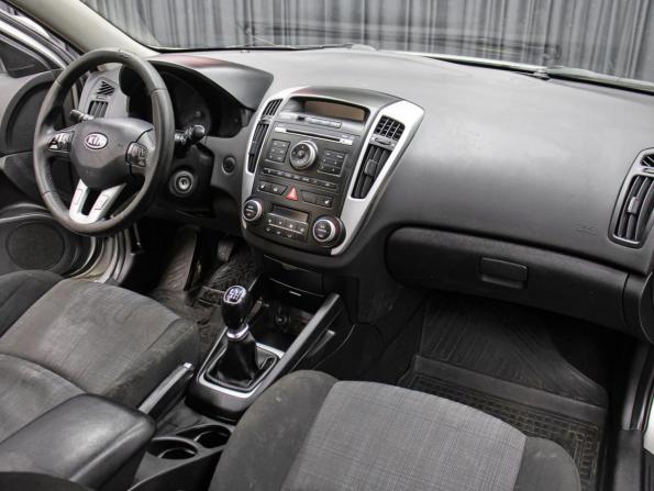 Kia Ceed I Рестайлинг с пробегом 2010 года, цена 679 000 рублей, 265000 км, хэтчбек, Автокод Объявления