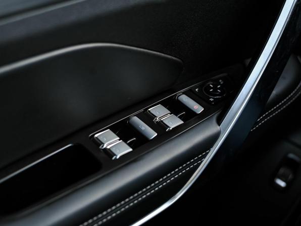 Geely Atlas Pro с пробегом 2022 года, цена 1 930 000 рублей, 51962 км, внедорожник, Автокод Объявления