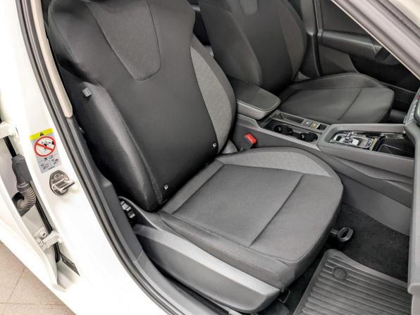 Skoda Octavia IV (A8) с пробегом 2021 года, цена 2 440 000 рублей, 52826 км, лифтбек, Автокод Объявления