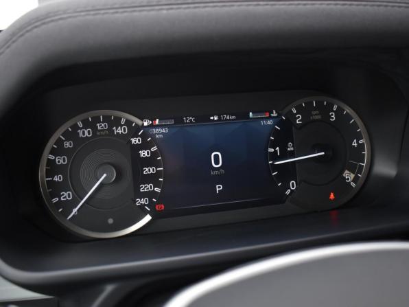 Land Rover Defender II с пробегом 2022 года, цена 5 815 000 рублей, 38943 км, внедорожник, Автокод Объявления
