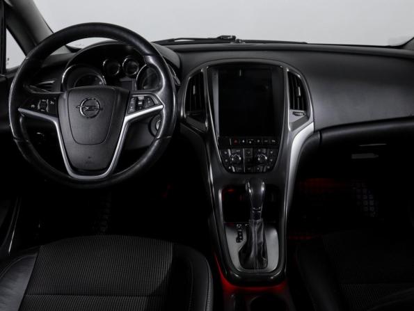 Opel Astra J с пробегом 2011 года, цена 850 000 рублей, 137834 км, хэтчбек, Автокод Объявления