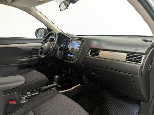 Mitsubishi Outlander III Рестайлинг 2 с пробегом 2018 года, цена 2 190 000 рублей, 51500 км, внедорожник, Автокод Объявления