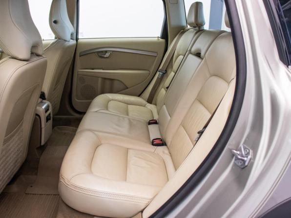 Volvo XC70 II Рестайлинг с пробегом 2013 года, цена 1 734 000 рублей, 215391 км, универсал, Автокод Объявления