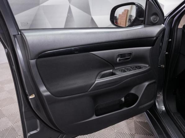 Mitsubishi Outlander III Рестайлинг 3 с пробегом 2020 года, цена 2 290 000 рублей, 78830 км, внедорожник, Автокод Объявления