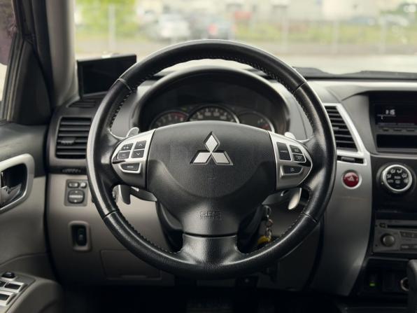 Mitsubishi Pajero Sport II Рестайлинг с пробегом 2013 года, цена 1 900 000 рублей, 226805 км, внедорожник, Автокод Объявления