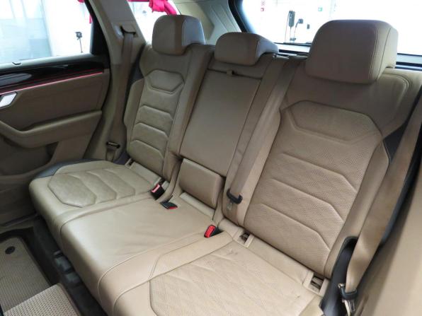 Volkswagen Touareg III с пробегом 2019 года, цена 3 910 000 рублей, 110000 км, внедорожник, Автокод Объявления