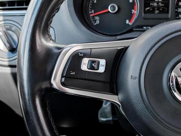Volkswagen Polo V Рестайлинг с пробегом 2018 года, цена 1 250 000 рублей, 143615 км, седан, Автокод Объявления