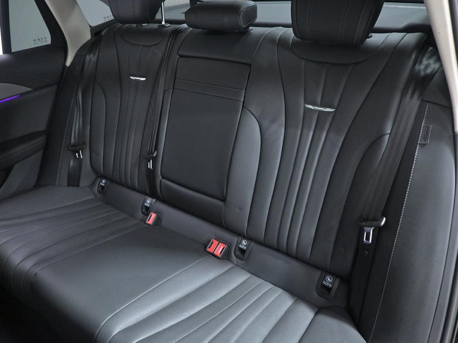 Hongqi H5 II Москва  - изображение 18
