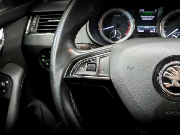 Skoda Octavia III (A7) Рестайлинг с пробегом 2018 года, цена 1 850 000 рублей, 112041 км, лифтбек, Автокод Объявления