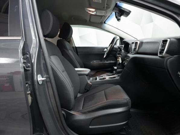 Kia Sportage IV Рестайлинг с пробегом 2018 года, цена 2 233 000 рублей, 128000 км, внедорожник, Автокод Объявления