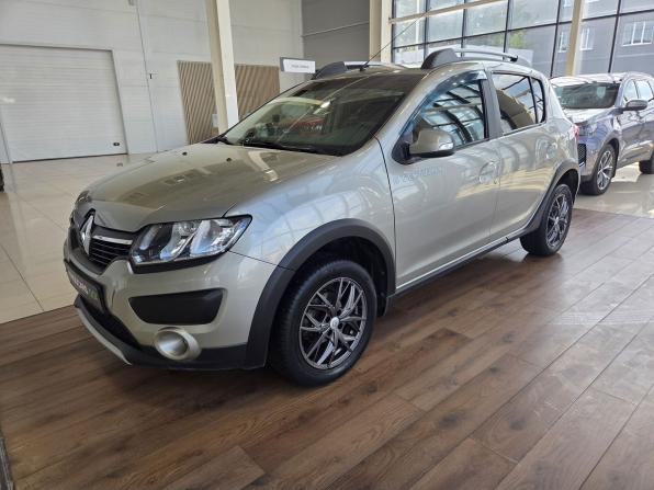 Renault Sandero II с пробегом 2017 года, цена 919 000 рублей, 131000 км, хэтчбек, Автокод Объявления