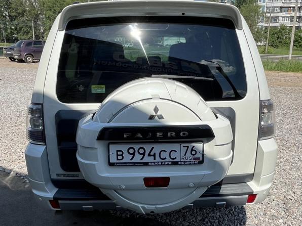 Mitsubishi Pajero IV Рестайлинг 1 с пробегом 2013 года, цена 2 099 000 рублей, 266889 км, внедорожник, Автокод Объявления