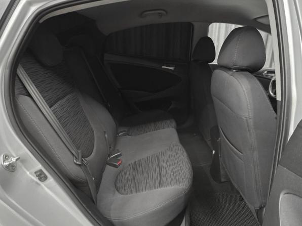 Hyundai Solaris I Рестайлинг с пробегом 2015 года, цена 800 000 рублей, 191000 км, седан, Автокод Объявления