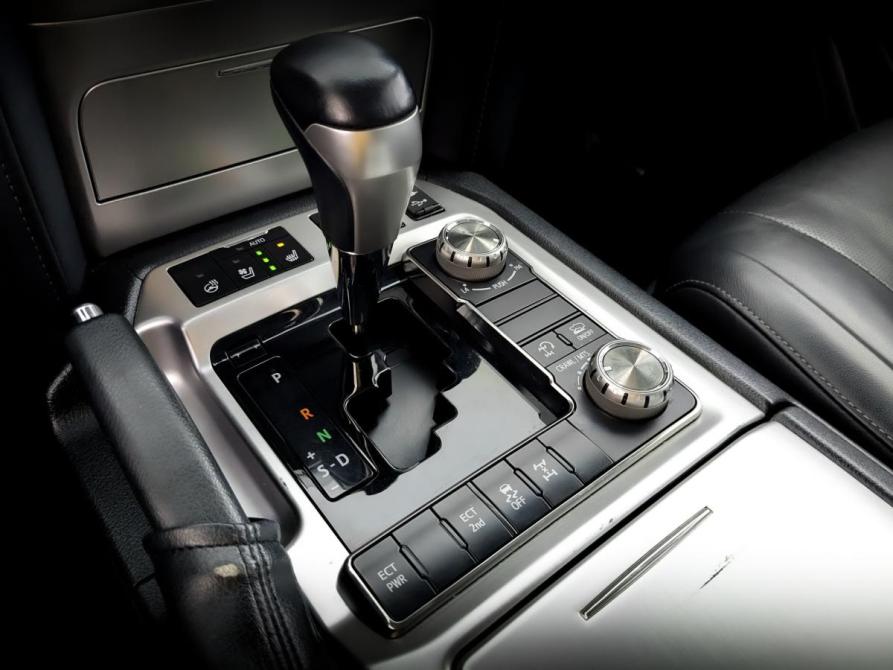 Toyota Land Cruiser 200 Series Рестайлинг 2 Москва  - изображение 28