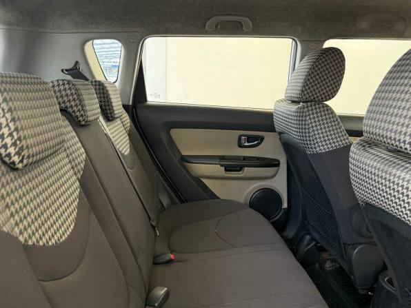 Kia Soul I Рестайлинг с пробегом 2013 года, цена 970 000 рублей, 180476 км, хэтчбек, Автокод Объявления