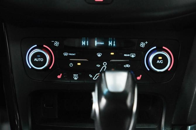 Ford Focus III Рестайлинг с пробегом 2017 года, цена 1 400 000 рублей, 87409 км, хэтчбек, Автокод Объявления