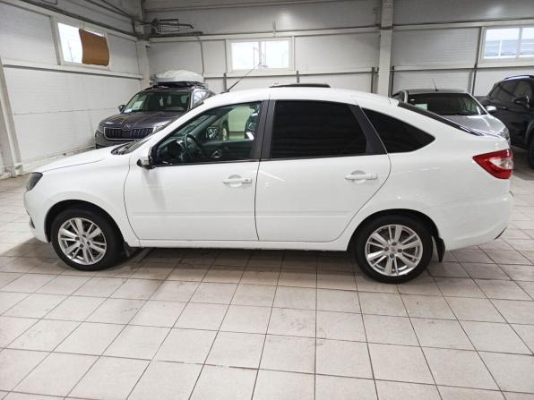 Lada (ВАЗ) Granta I Рестайлинг с пробегом 2024 года, цена 940 000 рублей, 42050 км, лифтбек, Автокод Объявления