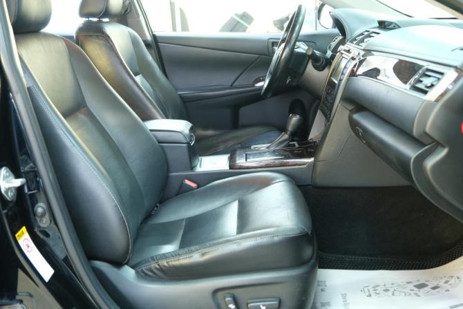 Toyota Camry VII (XV50) Рестайлинг с пробегом 2016 года, цена 2 349 000 рублей, 179000 км, седан, Автокод Объявления