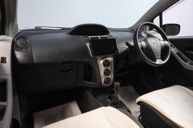 Toyota Vitz II (XP90) с пробегом 2009 года, цена 649 000 рублей, 143804 км, хэтчбек, Автокод Объявления