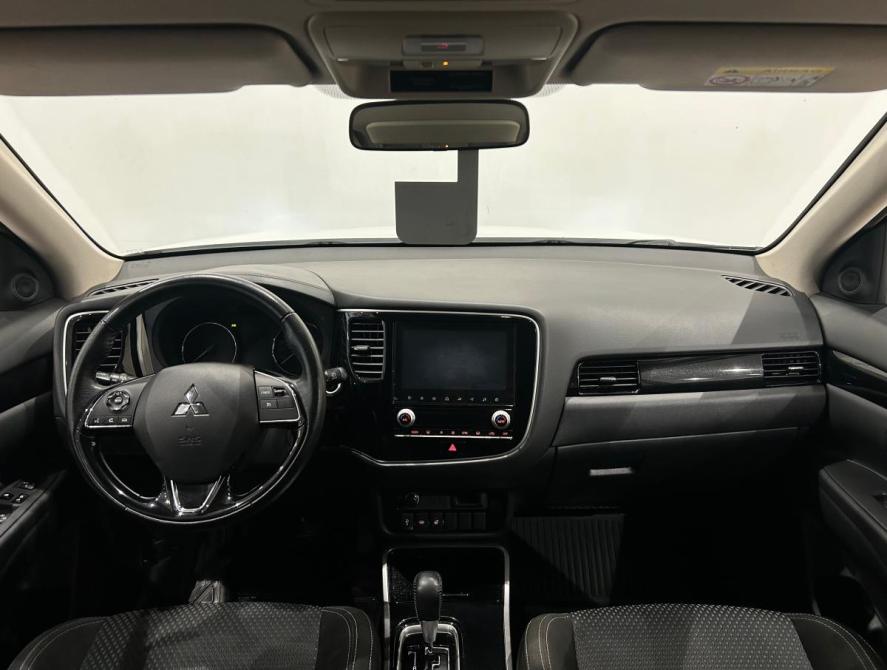 Mitsubishi Outlander III Рестайлинг 3 Санкт-Петербург  - изображение 17