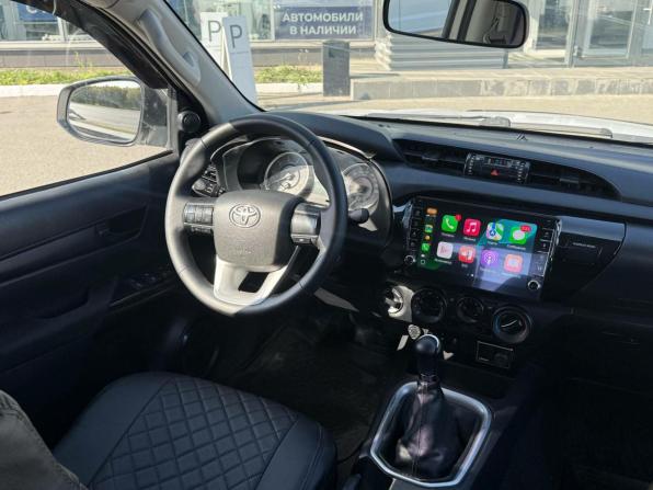 Toyota Hilux VIII с пробегом 2016 года, цена 2 600 000 рублей, 190000 км, пикап, Автокод Объявления