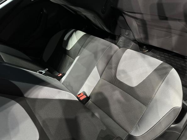 Ford Focus III с пробегом 2013 года, цена 890 000 рублей, 78055 км, хэтчбек, Автокод Объявления