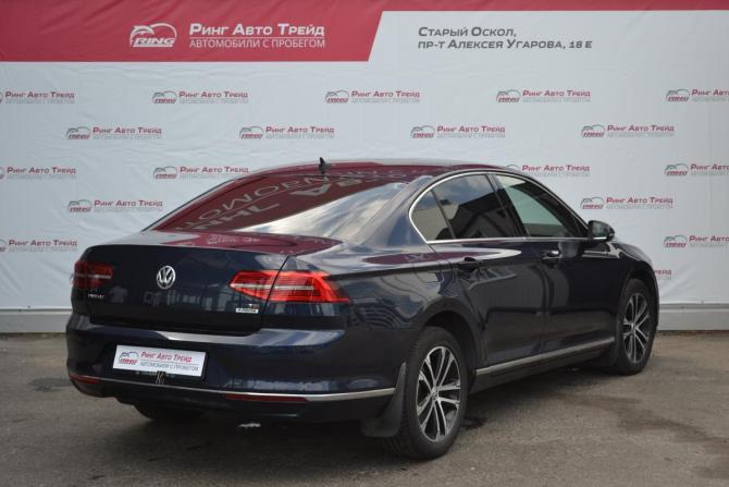 Volkswagen Passat B8 с пробегом 2015 года, цена 1 350 000 рублей, 283254 км, седан, Автокод Объявления