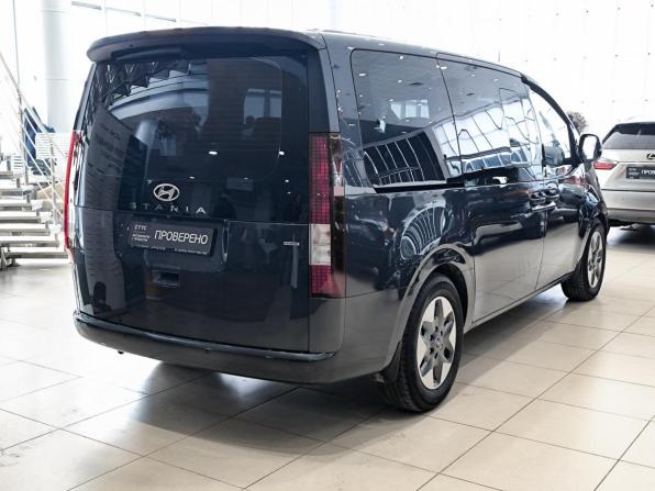 Hyundai Staria I с пробегом 2021 года, цена 4 080 000 рублей, 133355 км, минивэн, Автокод Объявления