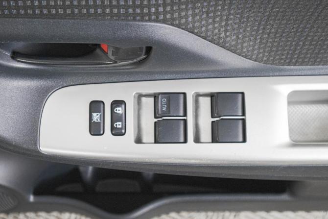 Toyota Vitz III (XP130) Рестайлинг с пробегом 2016 года, цена 869 000 рублей, 177200 км, хэтчбек, Автокод Объявления