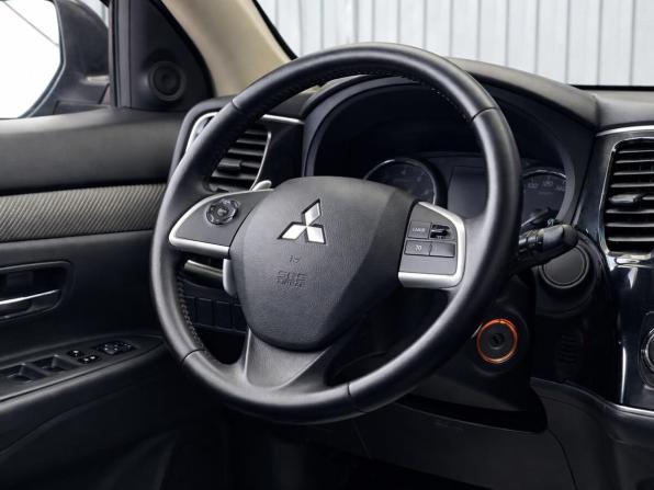 Mitsubishi Outlander III с пробегом 2012 года, цена 1 097 000 рублей, 257200 км, внедорожник, Автокод Объявления