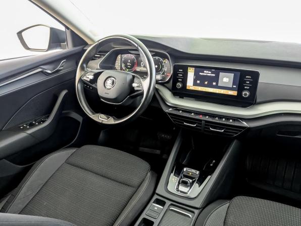 Skoda Octavia IV (A8) с пробегом 2020 года, цена 2 290 000 рублей, 96555 км, лифтбек, Автокод Объявления
