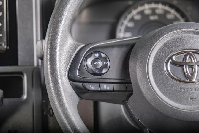 Toyota Roomy I Рестайлинг с пробегом 2021 года, цена 999 000 рублей, 97500 км, микровэн, Автокод Объявления