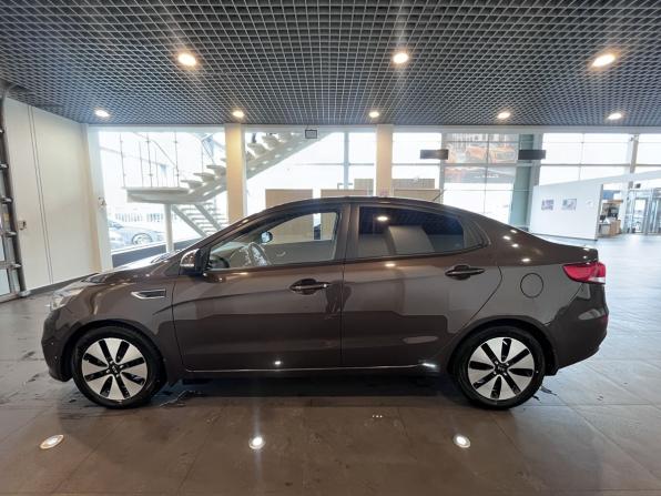 Kia Rio III Рестайлинг с пробегом 2015 года, цена 1 320 000 рублей, 93293 км, седан, Автокод Объявления