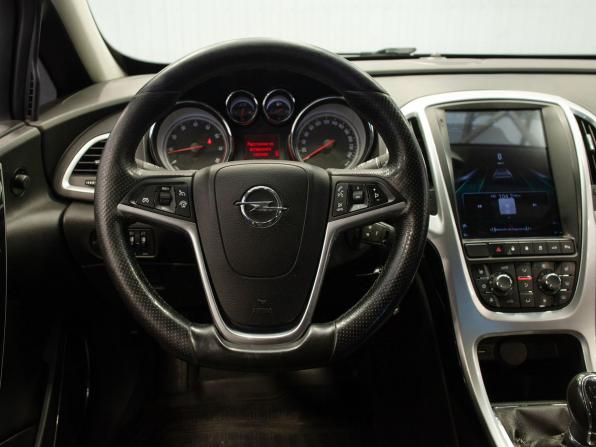 Opel Astra J Рестайлинг с пробегом 2013 года, цена 790 000 рублей, 160451 км, хэтчбек, Автокод Объявления