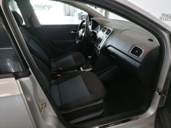 Volkswagen Polo V с пробегом 2013 года, цена 599 000 рублей, 281310 км, седан, Автокод Объявления