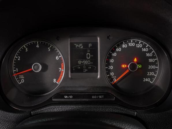 Volkswagen Polo V Рестайлинг с пробегом 2016 года, цена 1 124 000 рублей, 184980 км, седан, Автокод Объявления