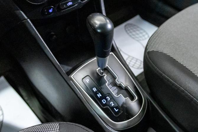 Hyundai Solaris I с пробегом 2012 года, цена 588 000 рублей, 219536 км, седан, Автокод Объявления
