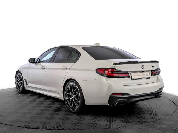 BMW 5 серии VII (G30/G31/G38) Рестайлинг с пробегом 2021 года, цена 5 330 000 рублей, 52720 км, седан, Автокод Объявления