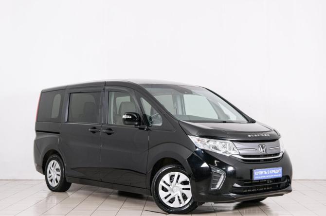 Honda Stepwgn V с пробегом 2017 года, цена 1 679 000 рублей, 198300 км, минивэн, Автокод Объявления